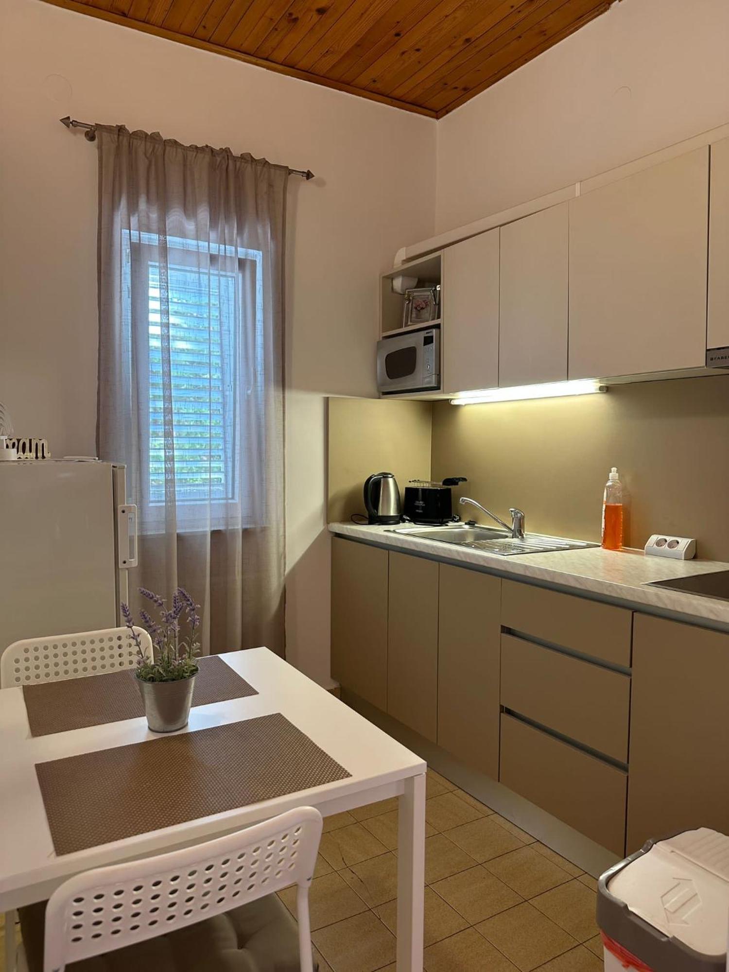 Apartment Sara โนวาลยา ภายนอก รูปภาพ