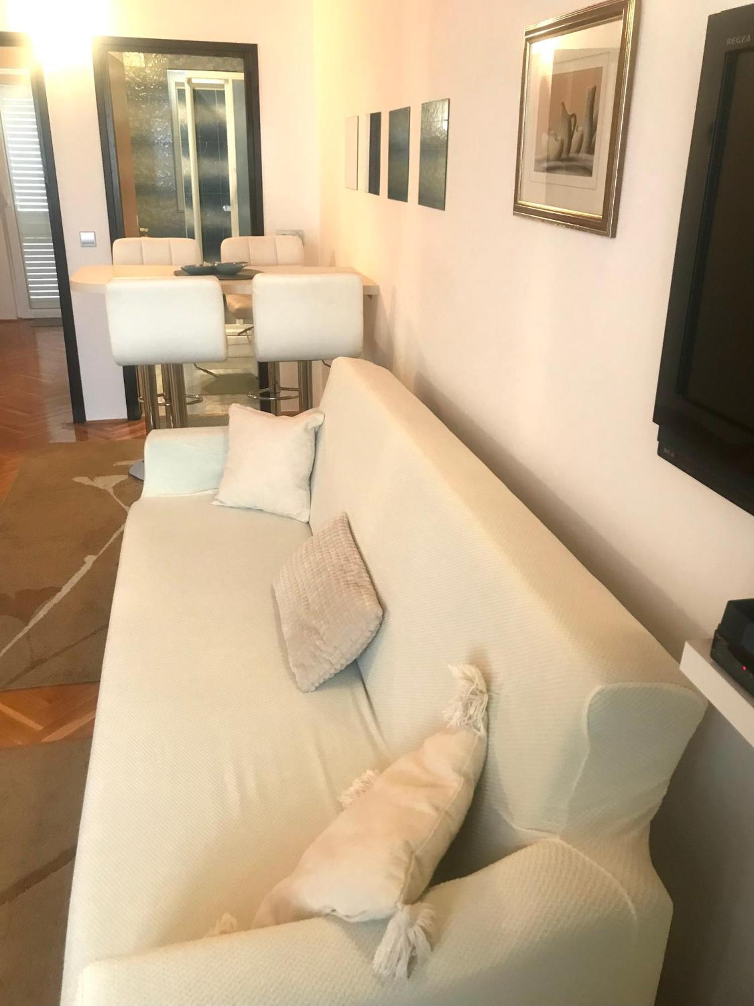 Apartment Sara โนวาลยา ภายนอก รูปภาพ